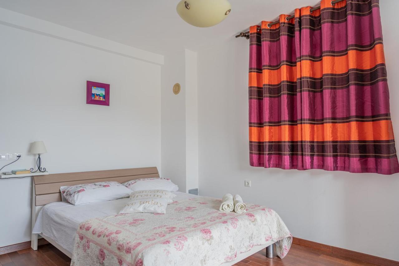 Guesthouse Kamarin 波梅纳 外观 照片