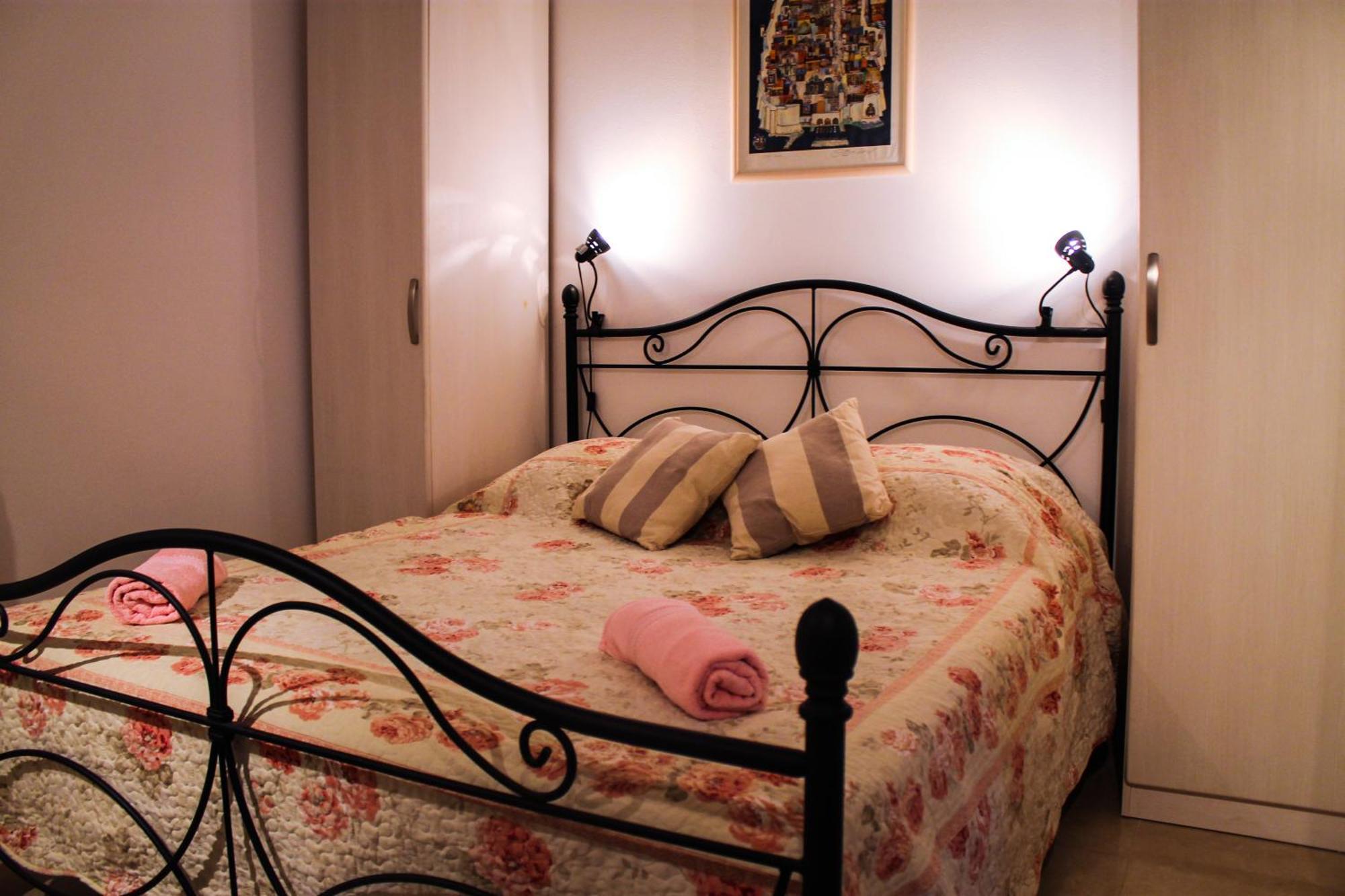 Guesthouse Kamarin 波梅纳 外观 照片